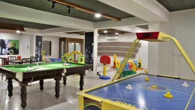 Om Sanctuary Resort By Pinks Hospitality Rupāwati エクステリア 写真