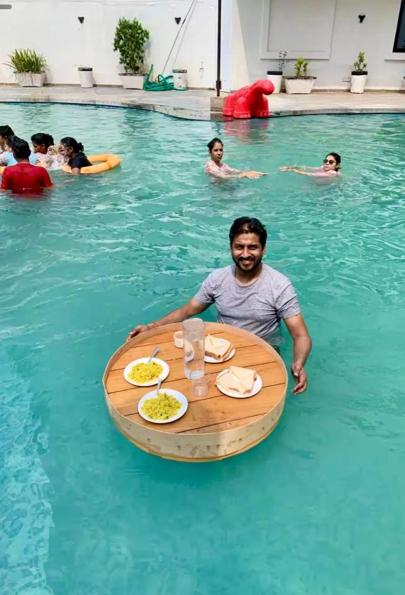 Om Sanctuary Resort By Pinks Hospitality Rupāwati エクステリア 写真